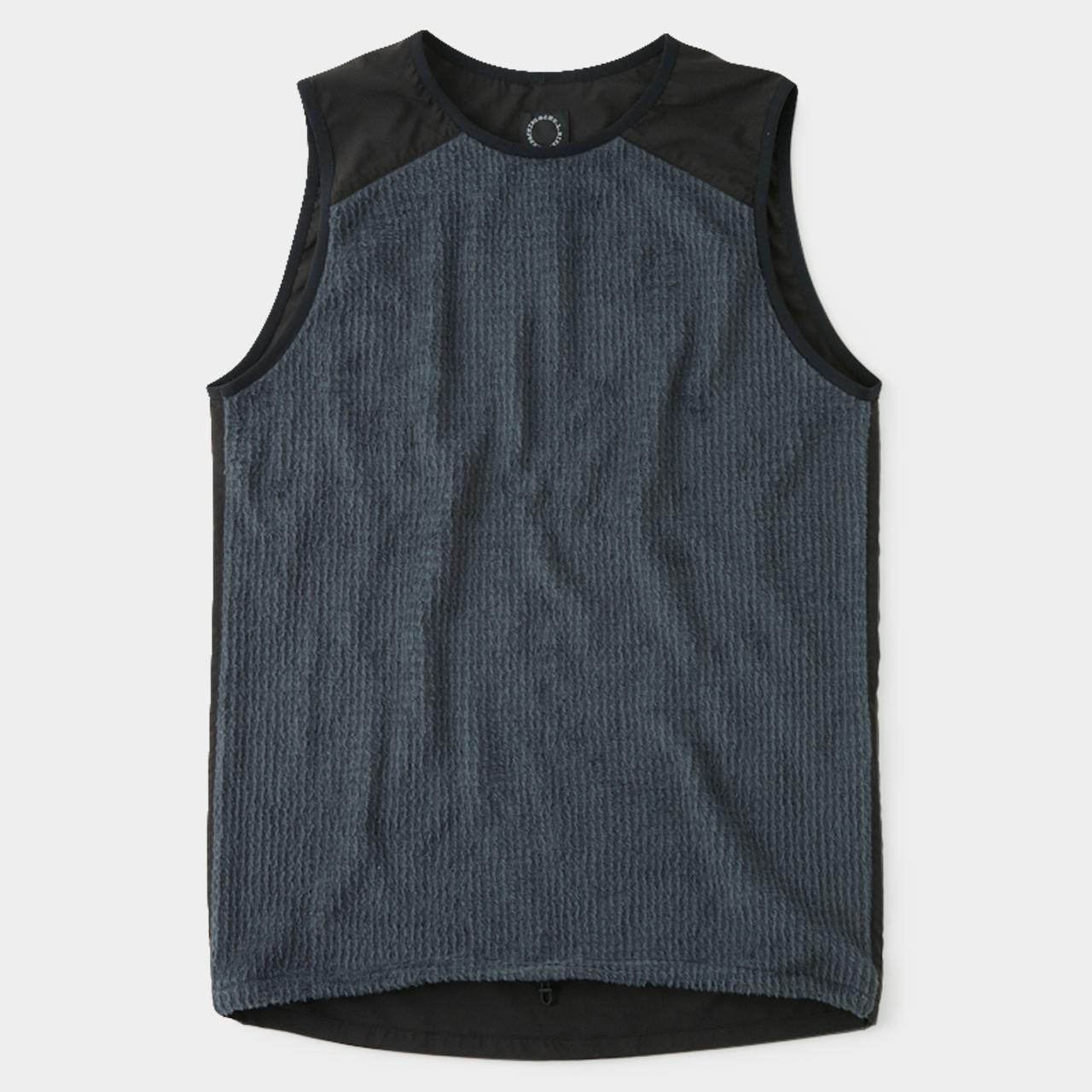 Alpha Vest<br>New Color: Black<br>Stronger, Tougher Back<br>For Sale Nov 23, 18:00 JST