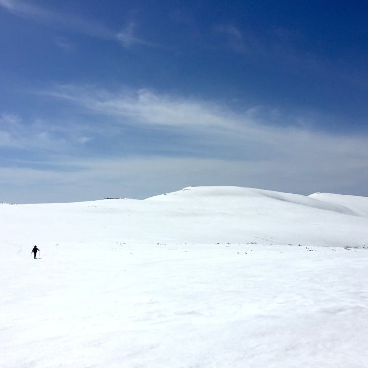 HLC北海道 ニセコ連峰1泊2日ULスキーハイキング